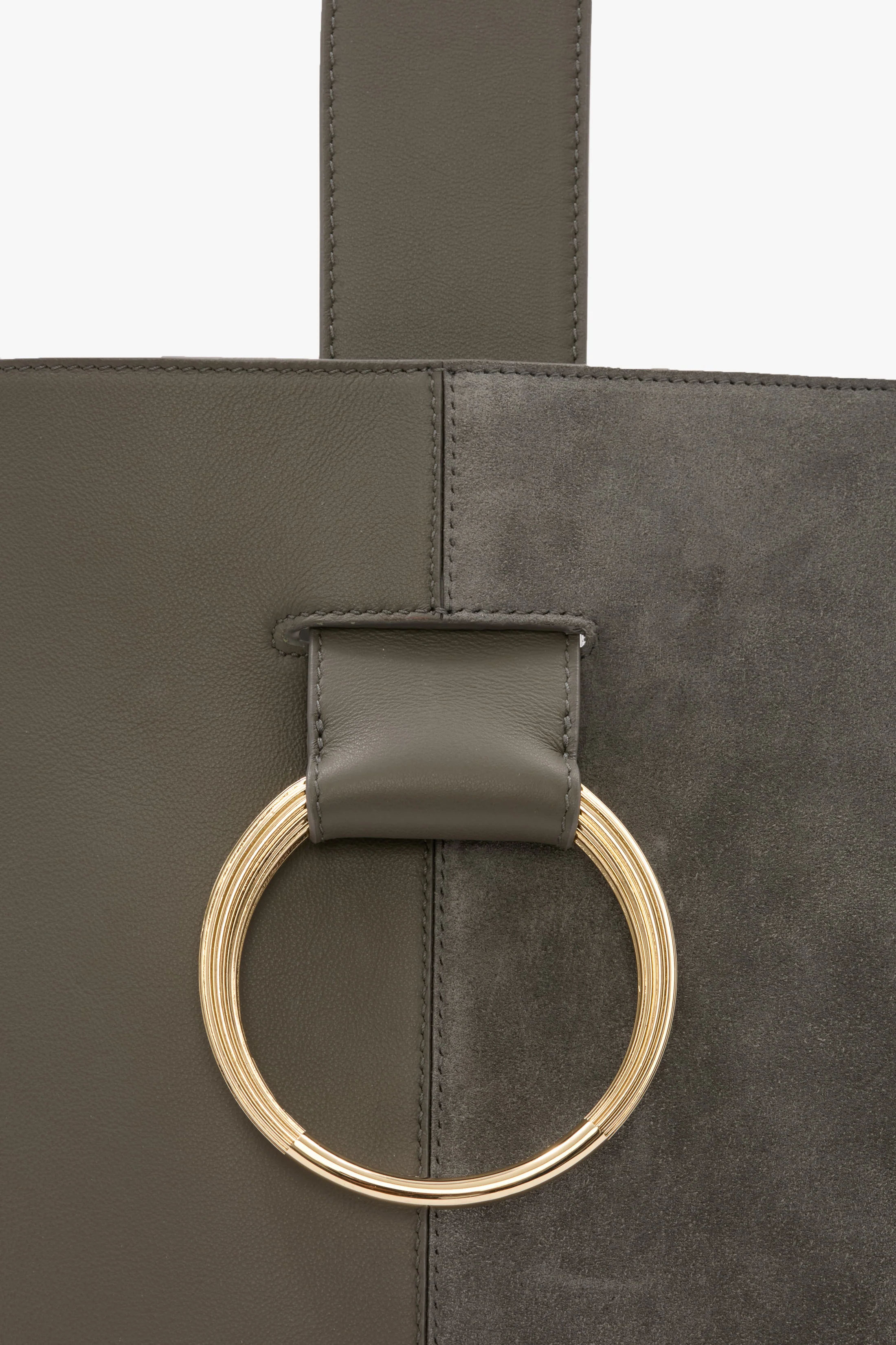 Dia Bucket Bag