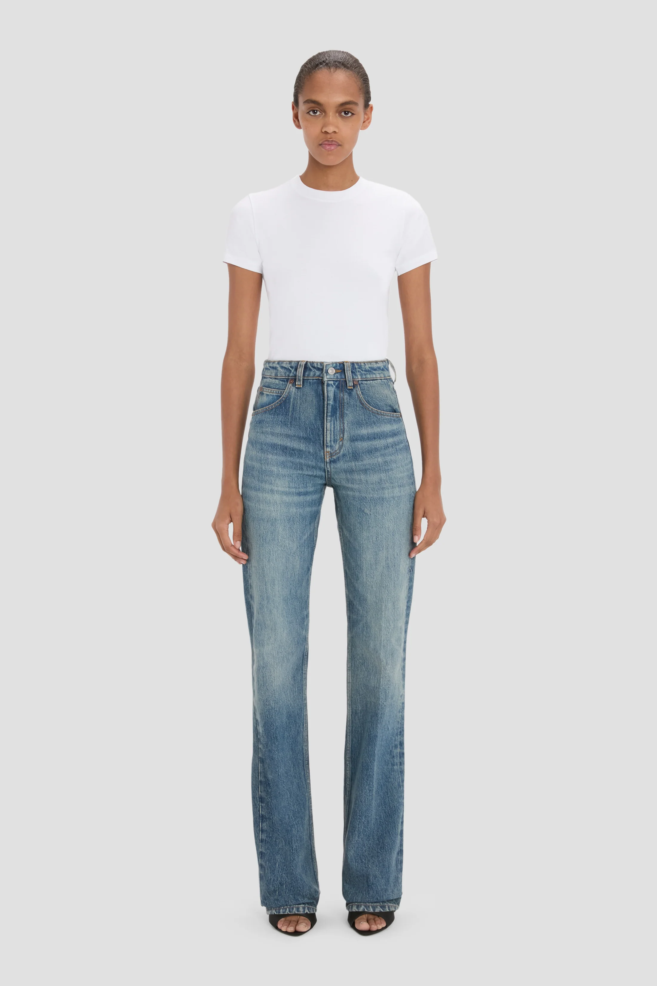 2395-julia-stretch-jean-in-worn-blue-wash-1.webp Julia Stretch Jean In Worn Blue Wash