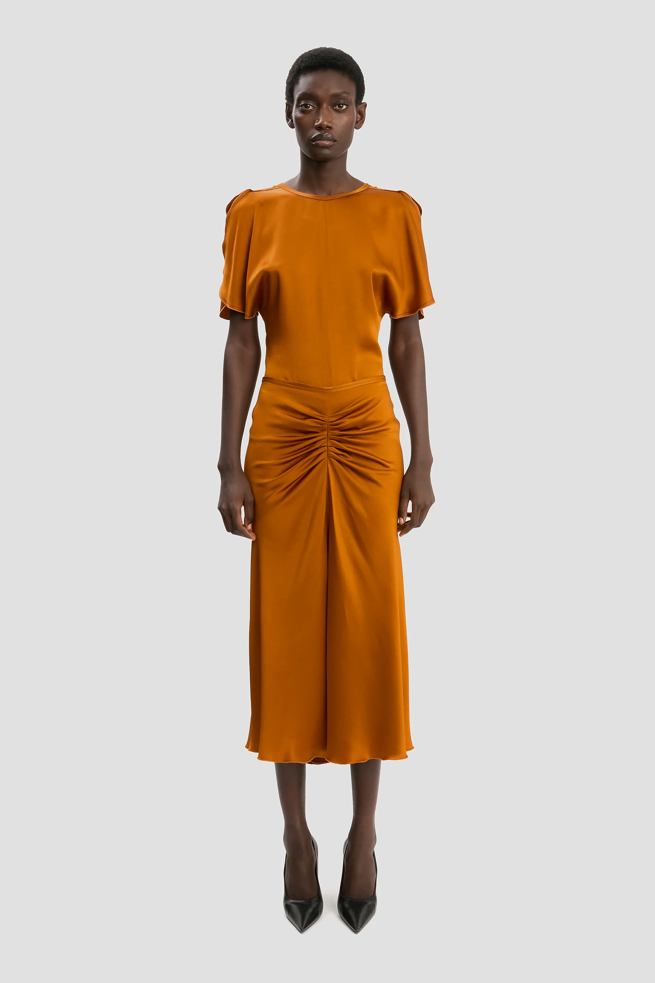 2841-bela-midi-skirt-in-bronze-1.webp Bela Midi Skirt In Bronze