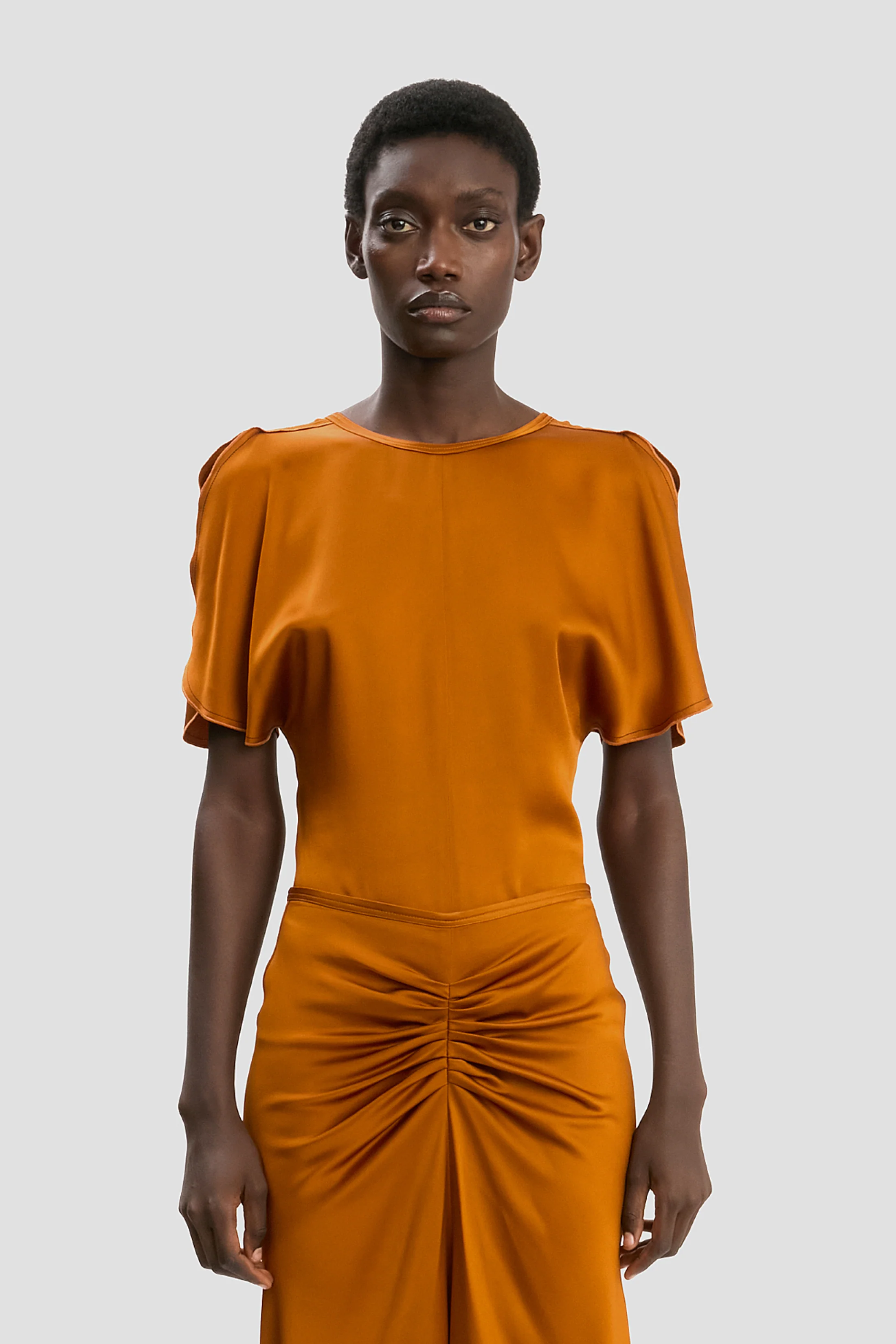 2849-bela-top-in-bronze-1.webp Bela Top In Bronze