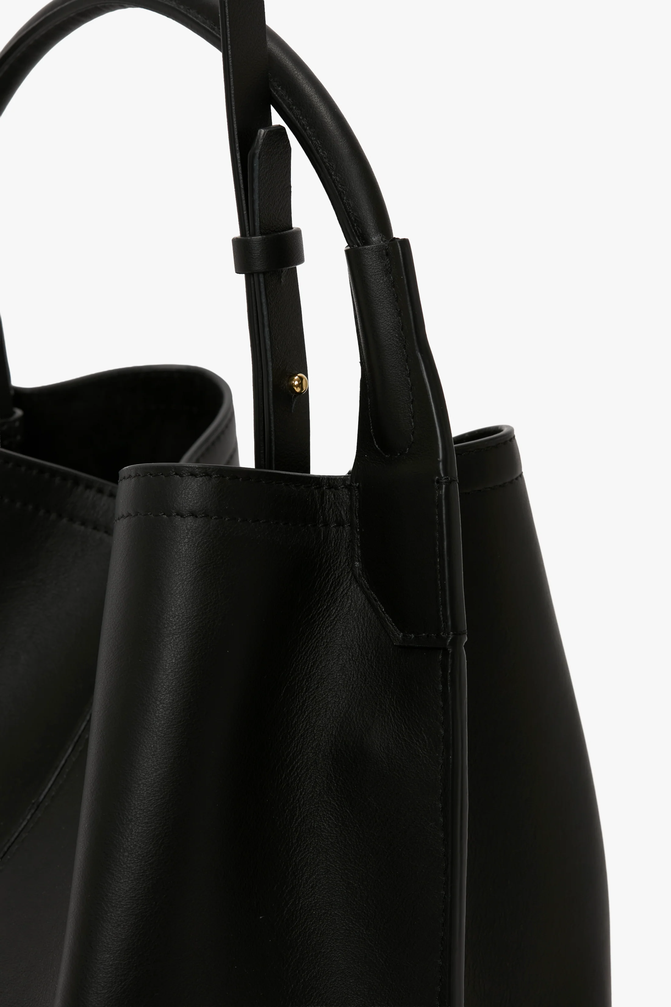 Victoria Bucket Bag