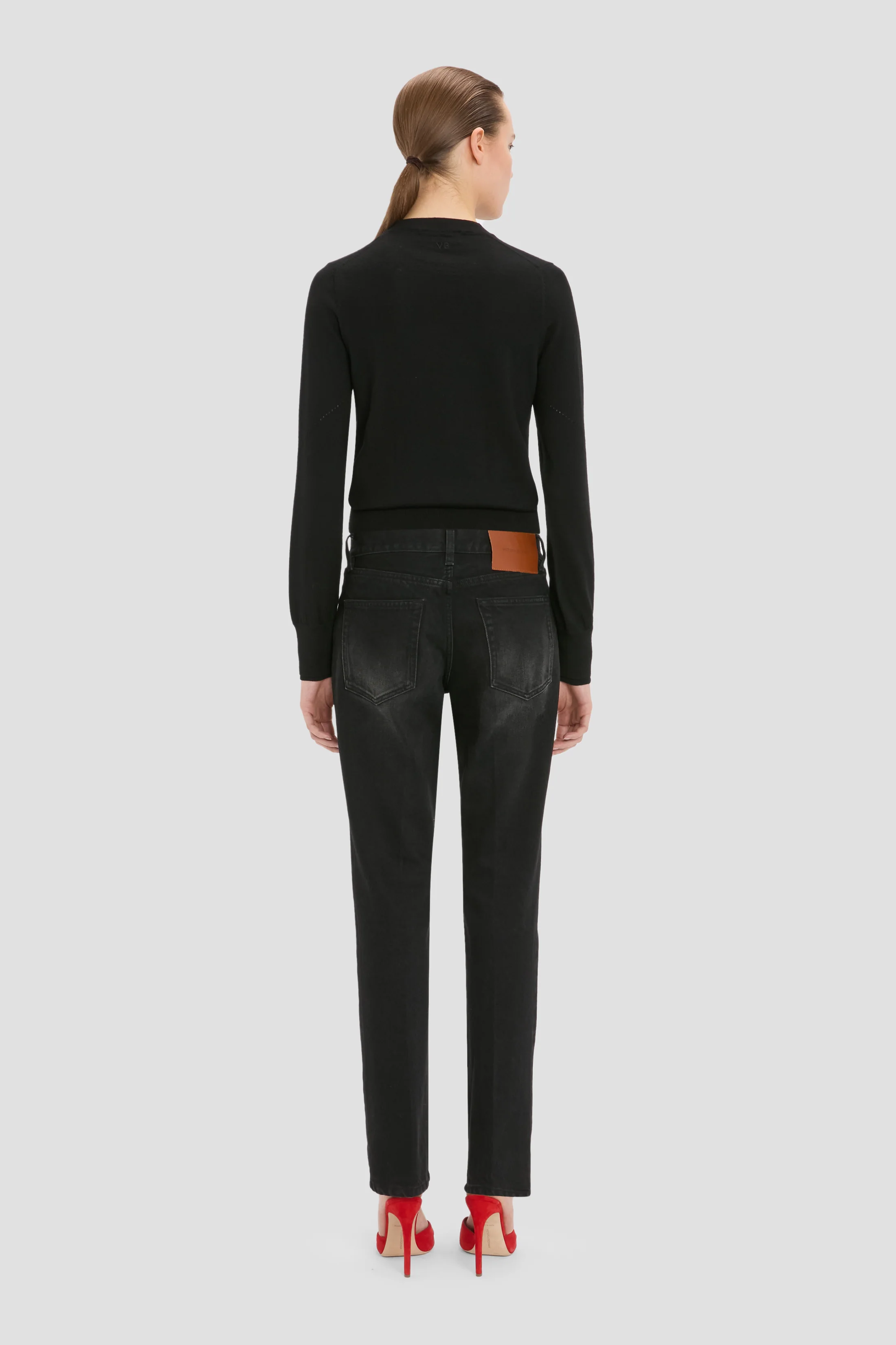 Low Waist Jean In Washed Black
