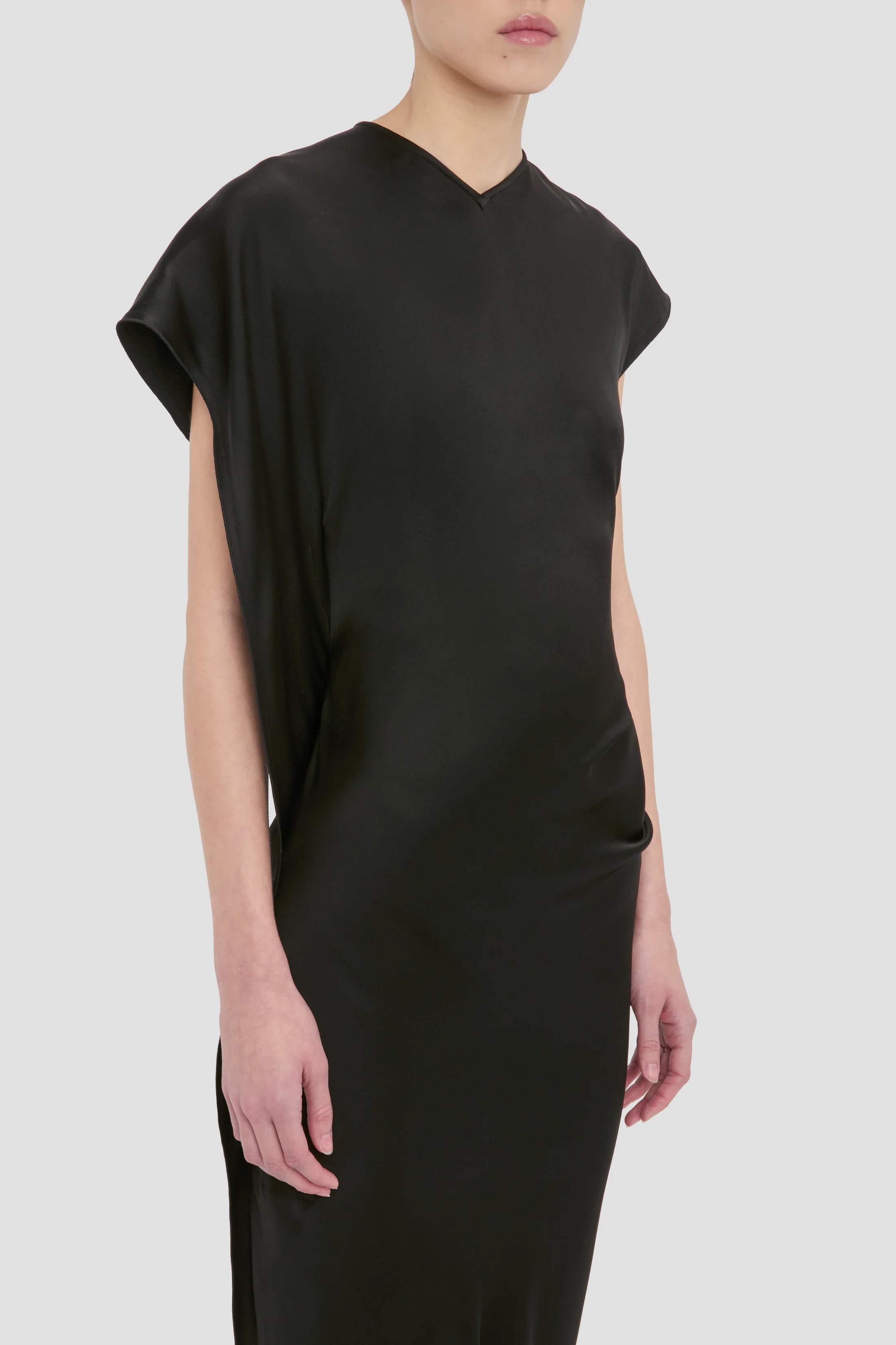 Victoria Midi Dress In Black