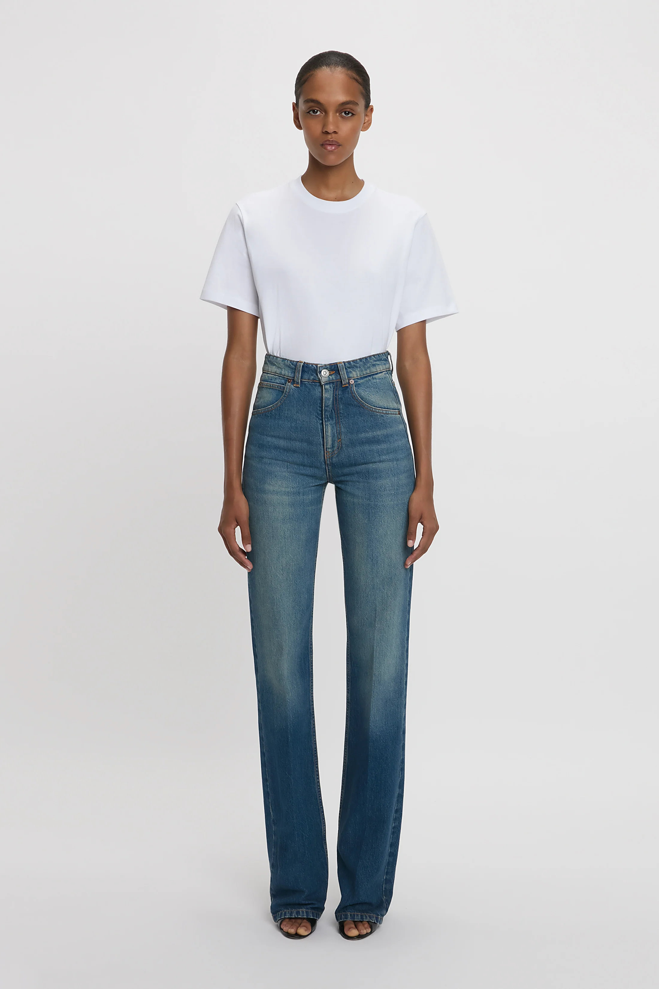 84-julia-stretch-jean-in-mid-blue-1.webp Julia Stretch Jean In Mid Blue