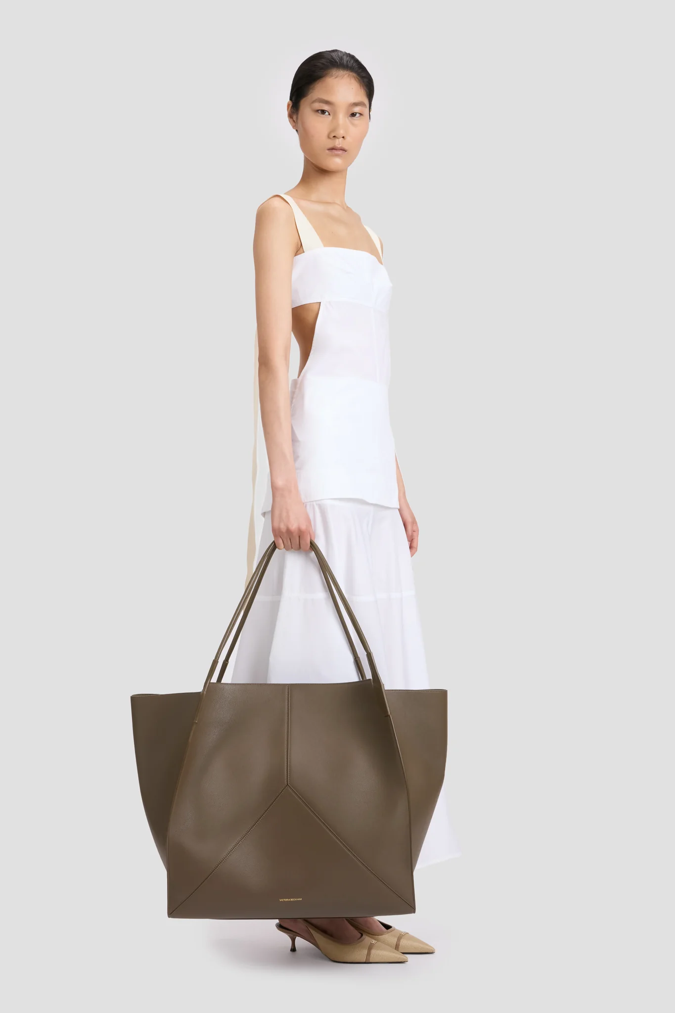 Victoria Travel Tote